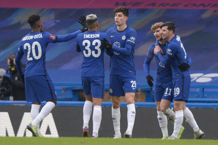 拼！本赛季抢回球权的次数：哈特29次领跑，VJ排名第二