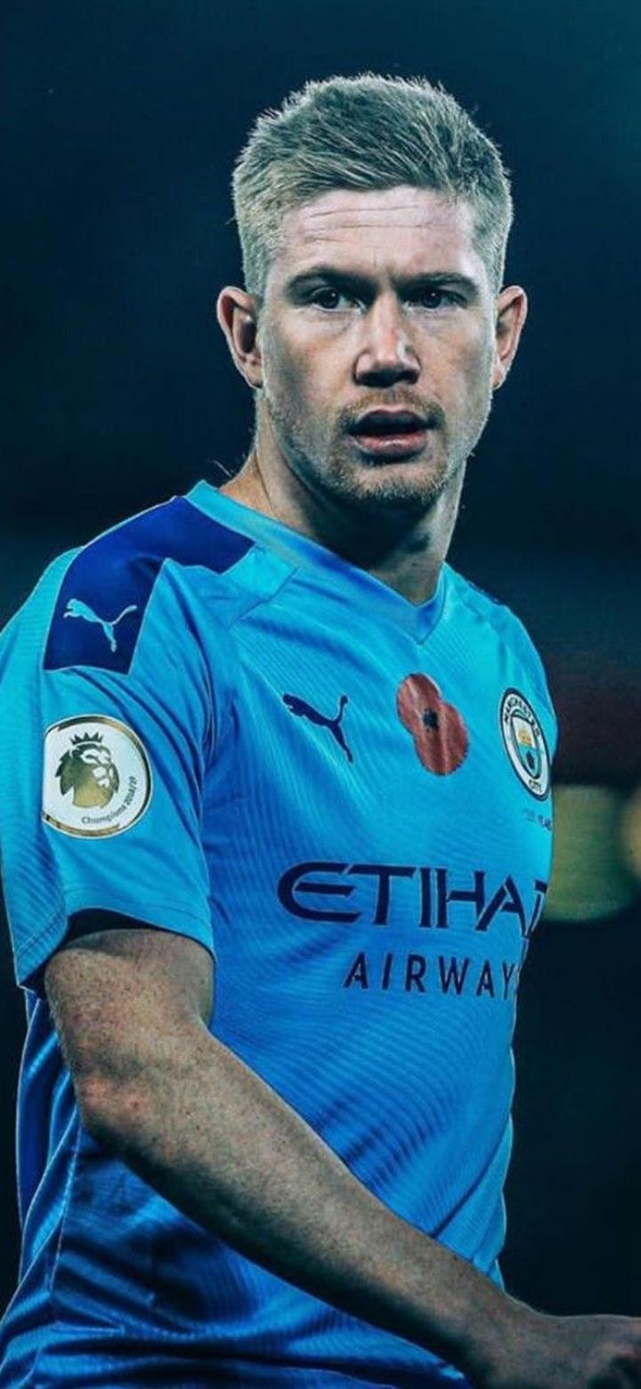 申花发布球队32岁生日海报，却把“32nd”写成“32th”