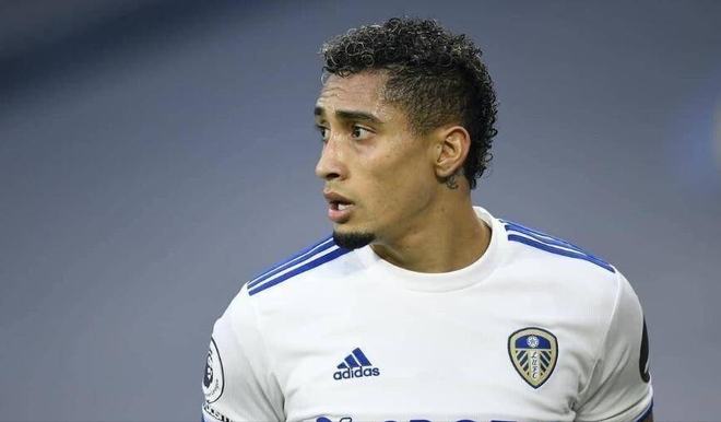 TA：球员版长袖球衣全面回归，实现从性能到美学的个性表达