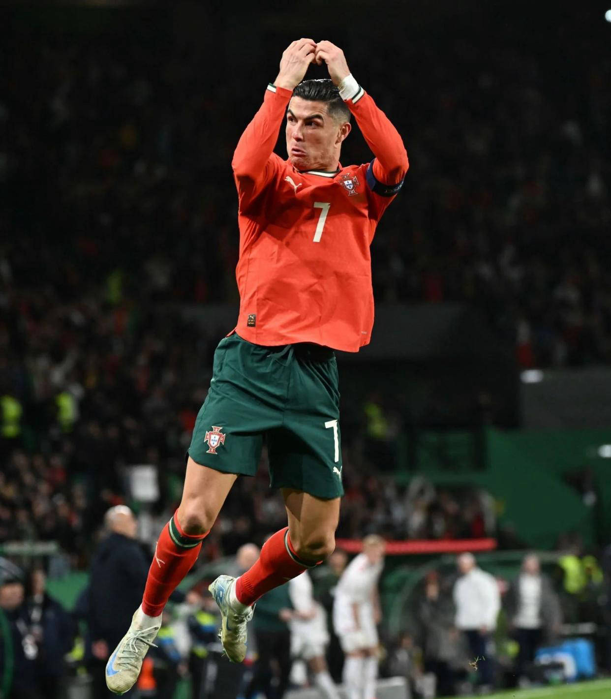 尤文客战博德闪耀：小孔塞桑、奥蓬达首发，米雷蒂出战