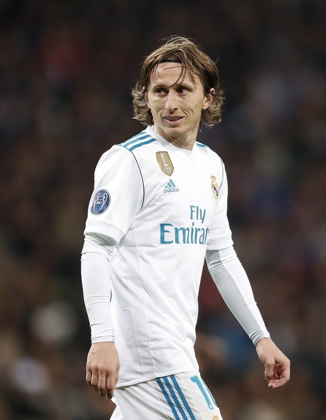 邮报：切尔西和皇马在关注穆里略，森林要价超过5500万镑